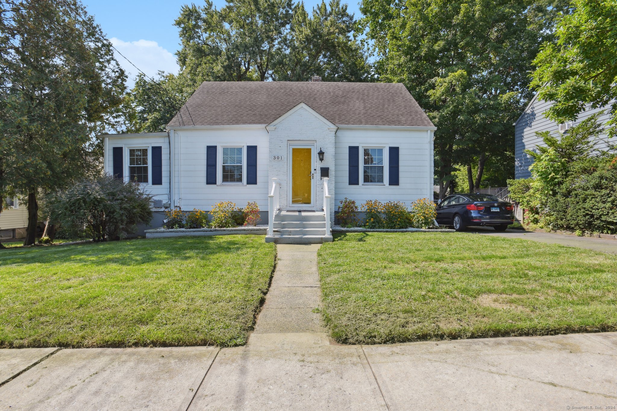 301 Davis Street Hamden, CT 06517 - Photo 1 of 1 Welcome to 301 Davis Street in Hamden