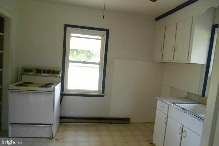 6733 Leeds Manor Road Marshall, VA 20115 - Photo 5 of 12 Kitchen