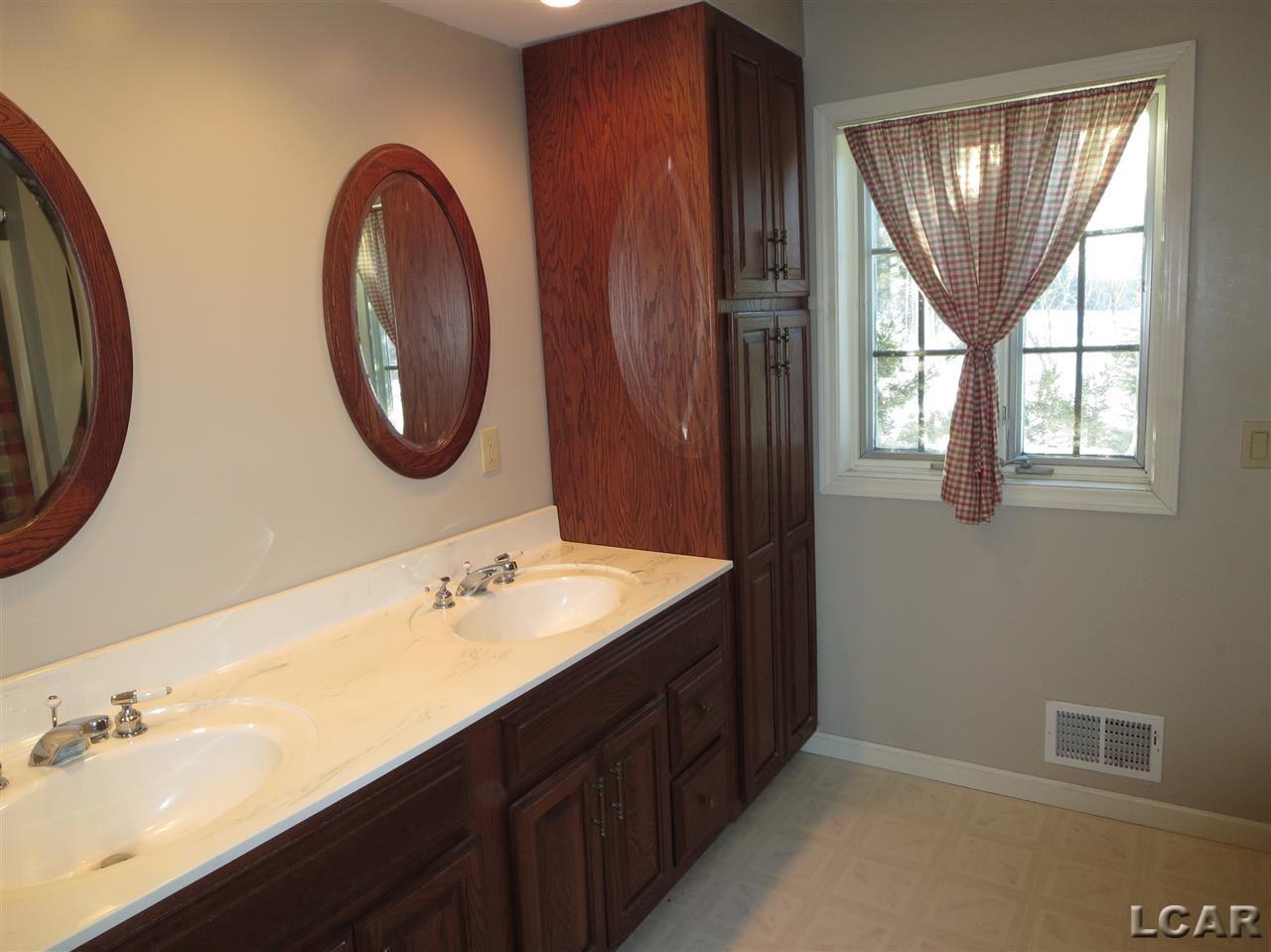 4521 Sutton Road Britton, MI 49229 - Photo 22 of 36 Master Bathroom