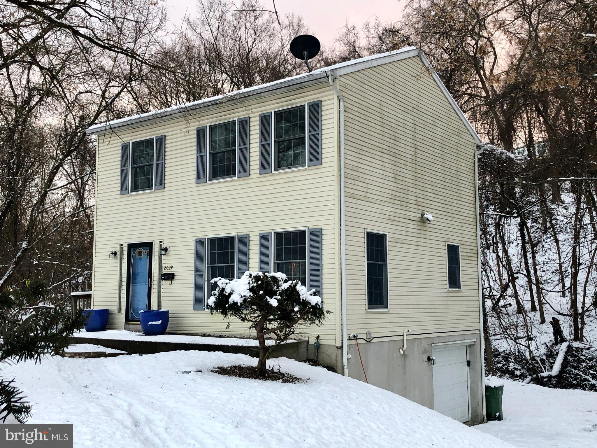 2029 Edgemont Road Harrisburg, PA 17109 - Photo 2 of 27 Gallery Image 2