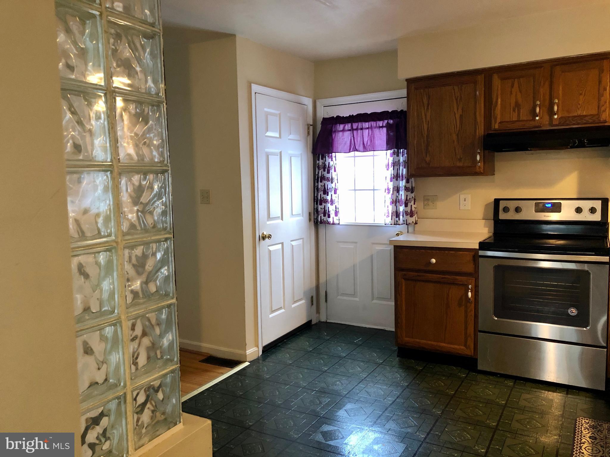 2029 Edgemont Road Harrisburg, PA 17109 - Photo 13 of 27 Gallery Image 13