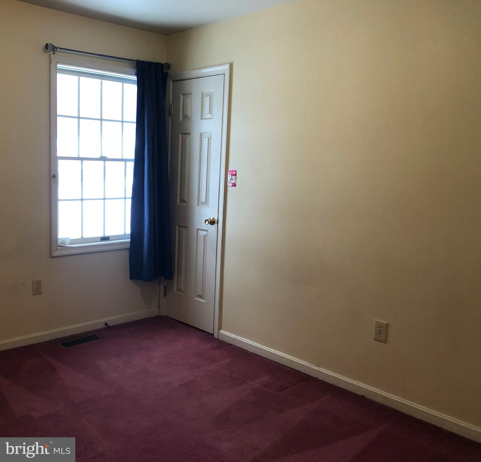 2029 Edgemont Road Harrisburg, PA 17109 - Photo 19 of 27 Bedroom 3