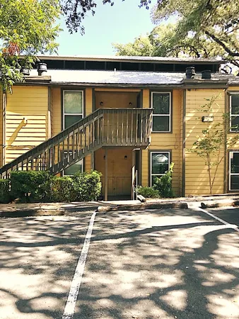 $800 | 1000 West 26th Street, Unit 101, Austin, TX 78705