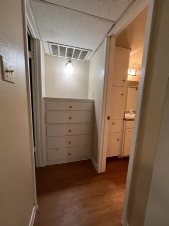 $800 | 1000 West 26th Street, Unit 101, Austin, TX 78705