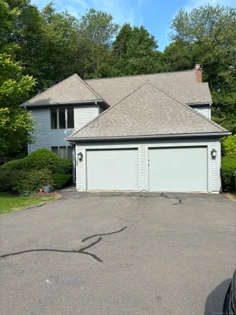 $2,800 | 350 Cavan Lane, Unit 350, Glastonbury, CT 06033