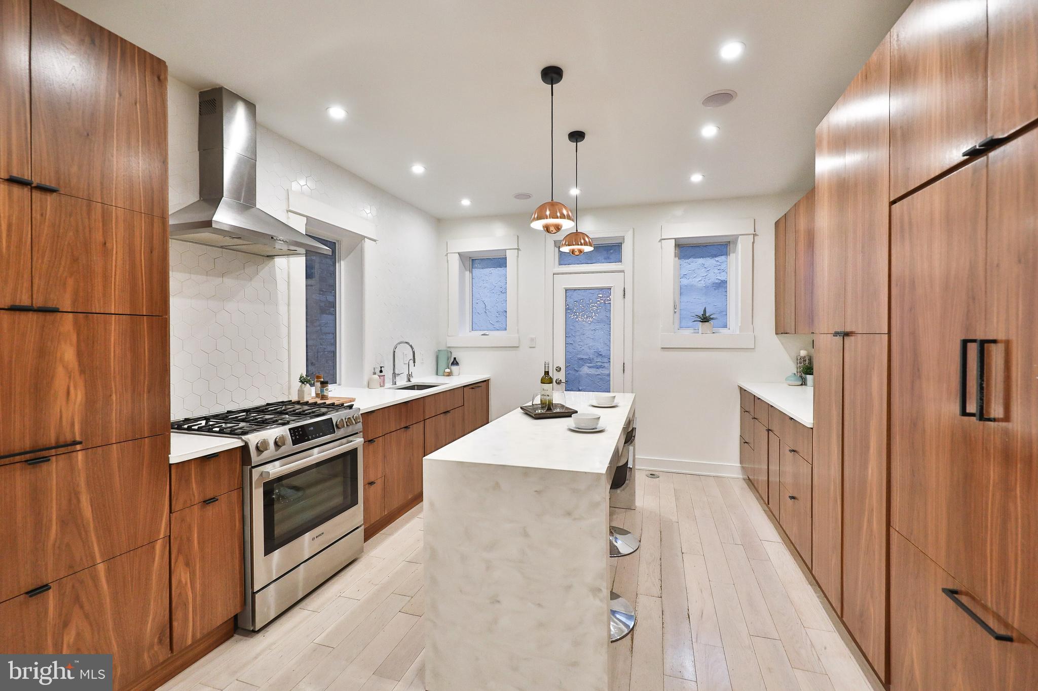 731 South 7th Street Philadelphia, PA 19147 - Photo 12 of 46 Gallery Image 12