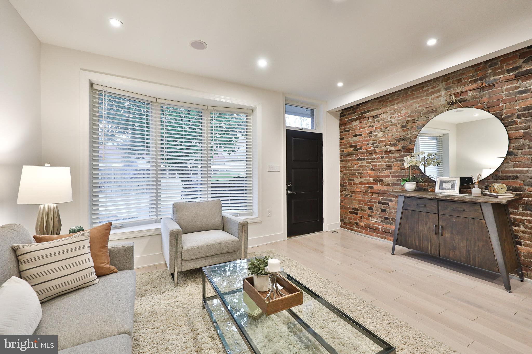 731 South 7th Street Philadelphia, PA 19147 - Photo 3 of 46 Gallery Image 3