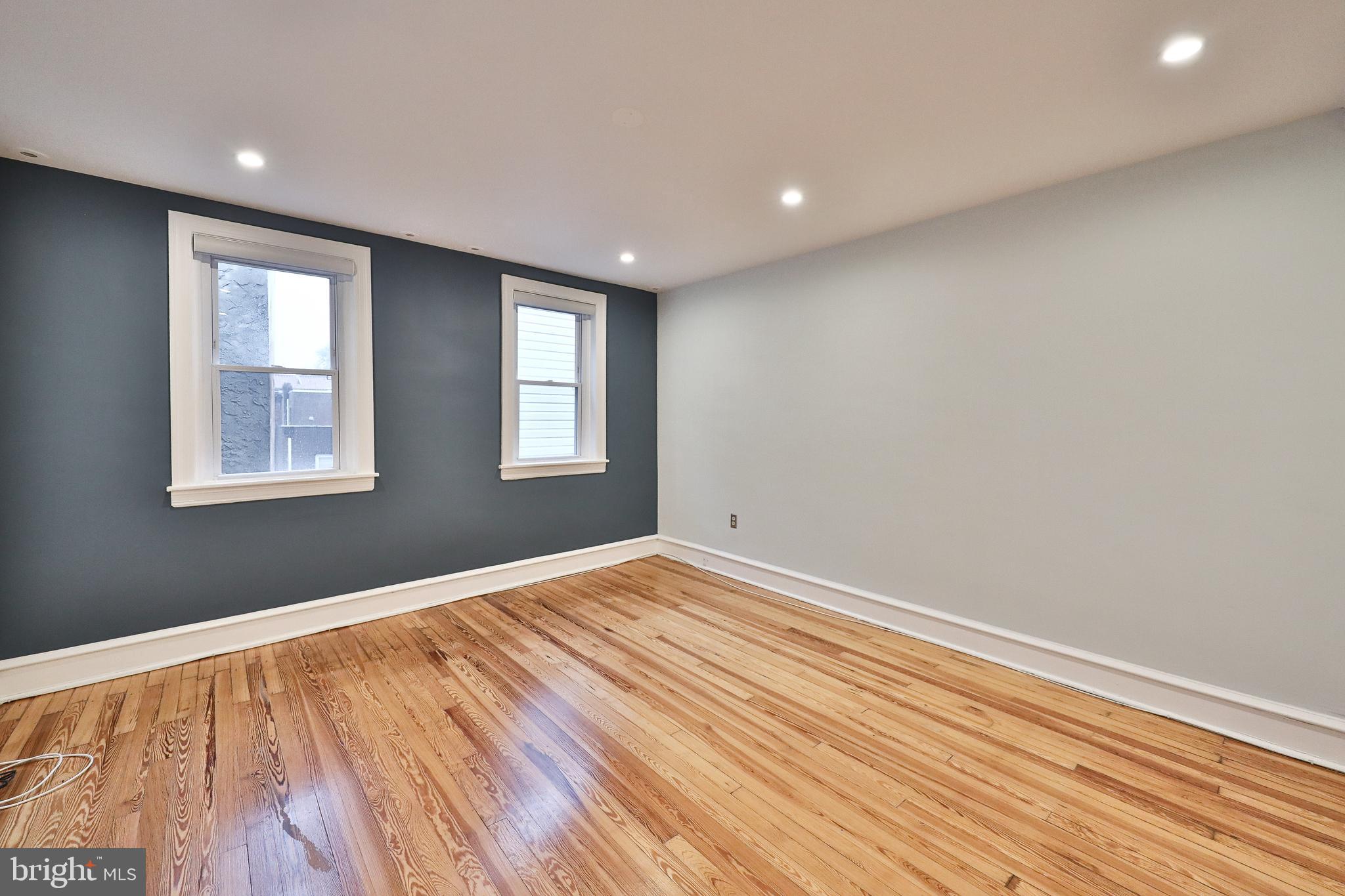 731 South 7th Street Philadelphia, PA 19147 - Photo 38 of 46 3rd Floor Primary Suite