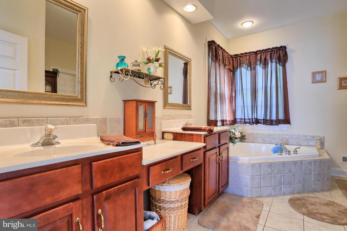 365 Rumford Road Lititz, PA 17543 - Photo 17 of 34