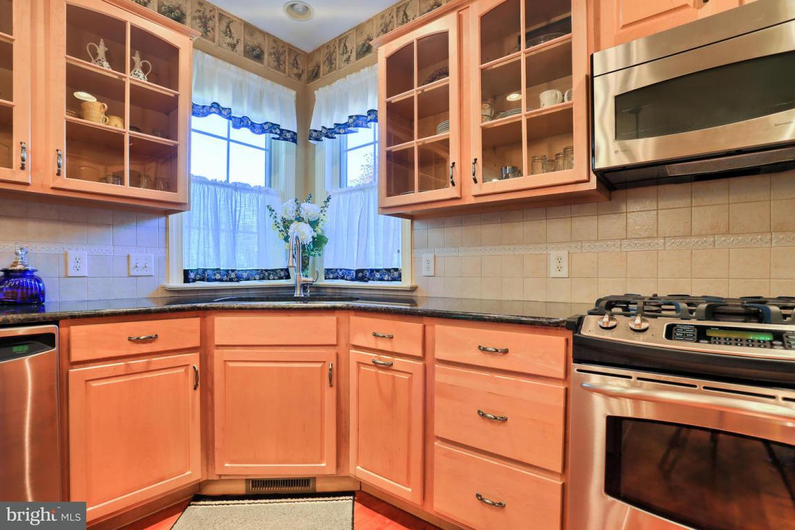 365 Rumford Road Lititz, PA 17543 - Photo 9 of 34