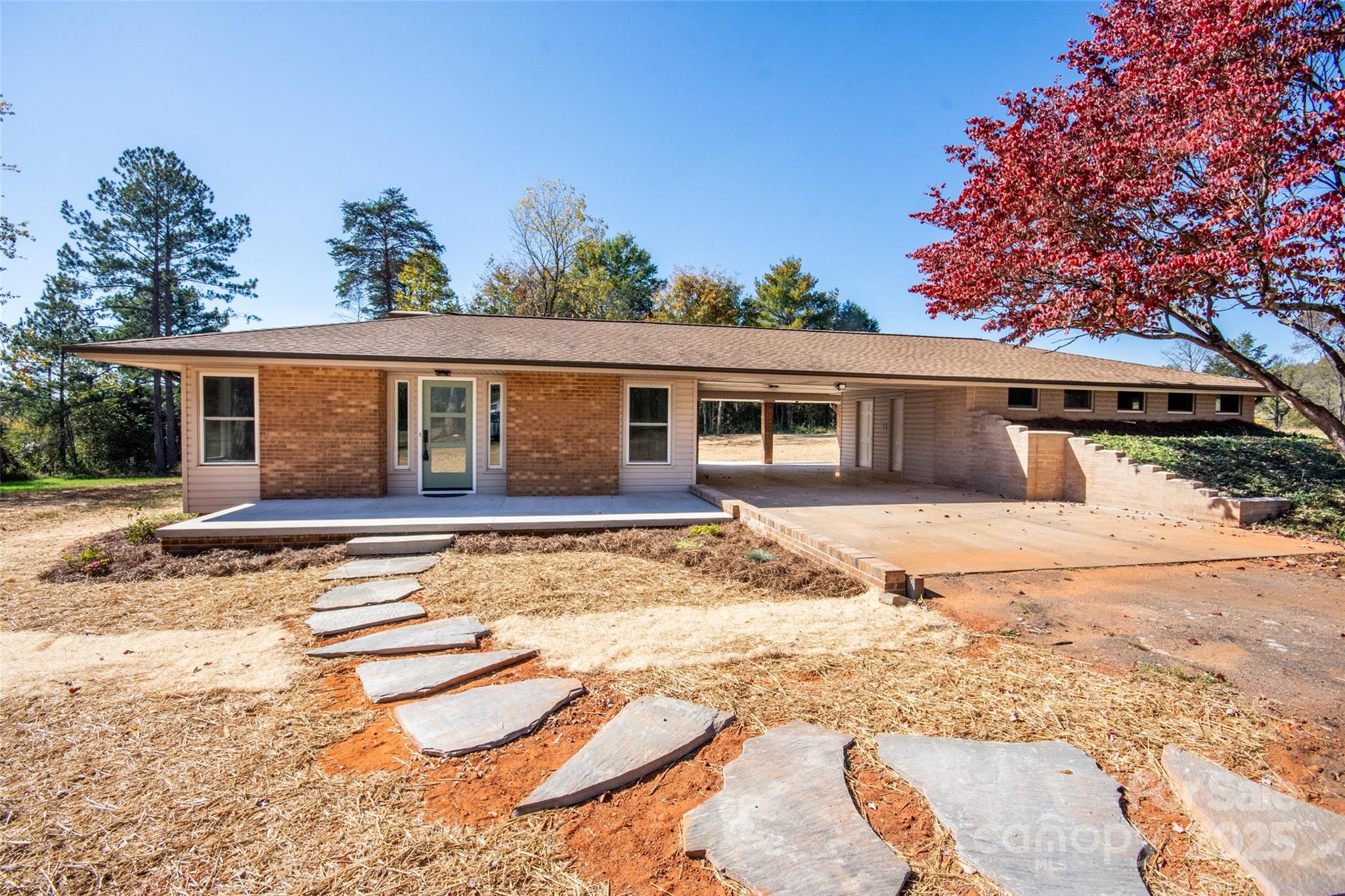 164 Lentz Road Stony Point, NC 28678 - Photo 2 of 48 Gallery Image 2