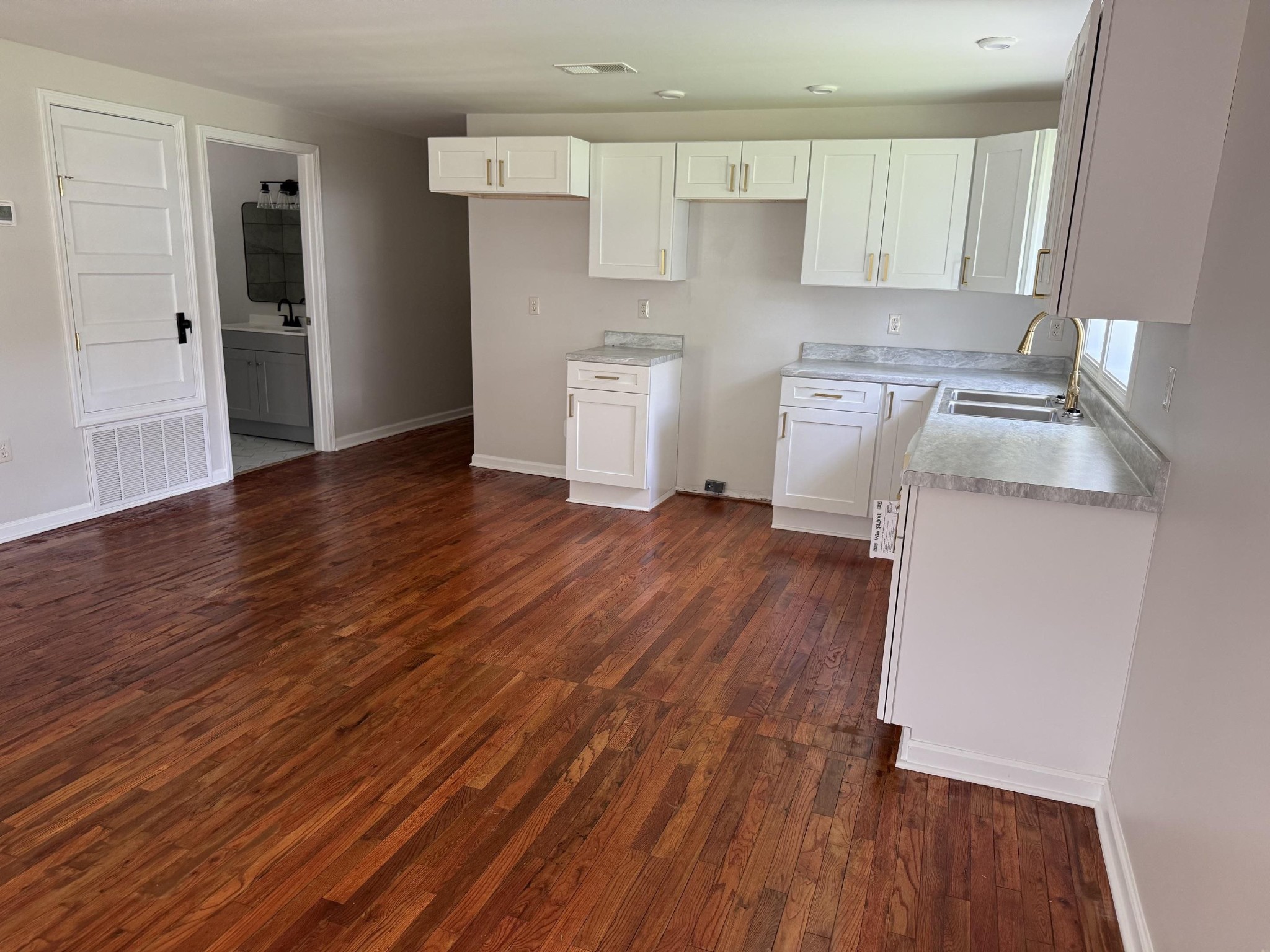 48005 Highway 69 Saltillo, TN 38370 - Photo 4 of 24