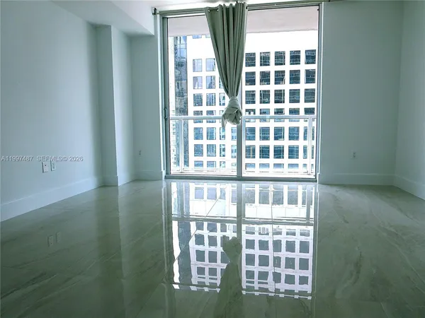 $3,100 | 500 Brickell Avenue, Unit 3006, Miami, FL 33131