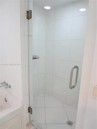 $3,100 | 500 Brickell Avenue, Unit 3006, Miami, FL 33131