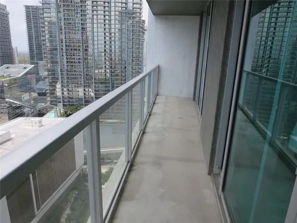 $3,100 | 500 Brickell Avenue, Unit 3006, Miami, FL 33131