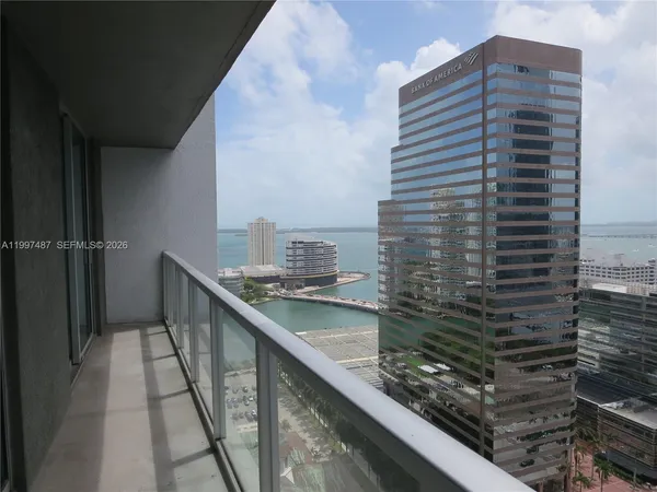 $3,100 | 500 Brickell Avenue, Unit 3006, Miami, FL 33131