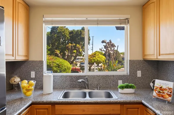 $999,000 | 219 Verbena Drive, East Palo Alto, CA 94303