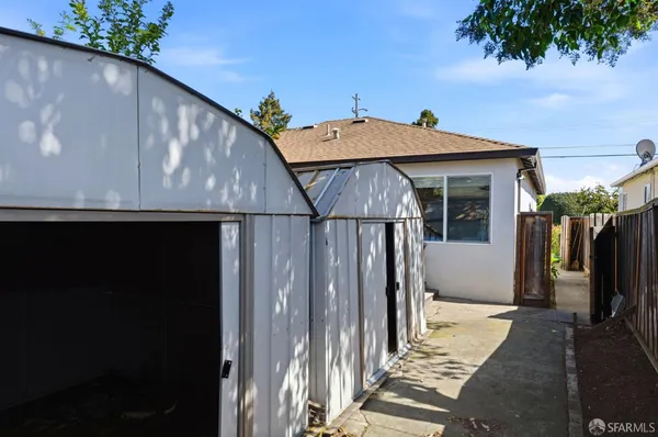 $999,000 | 219 Verbena Drive, East Palo Alto, CA 94303