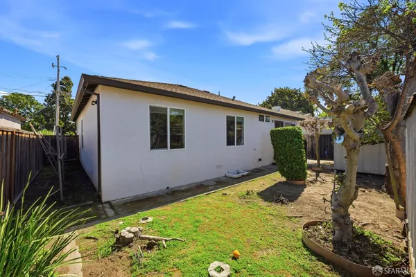 $999,000 | 219 Verbena Drive, East Palo Alto, CA 94303