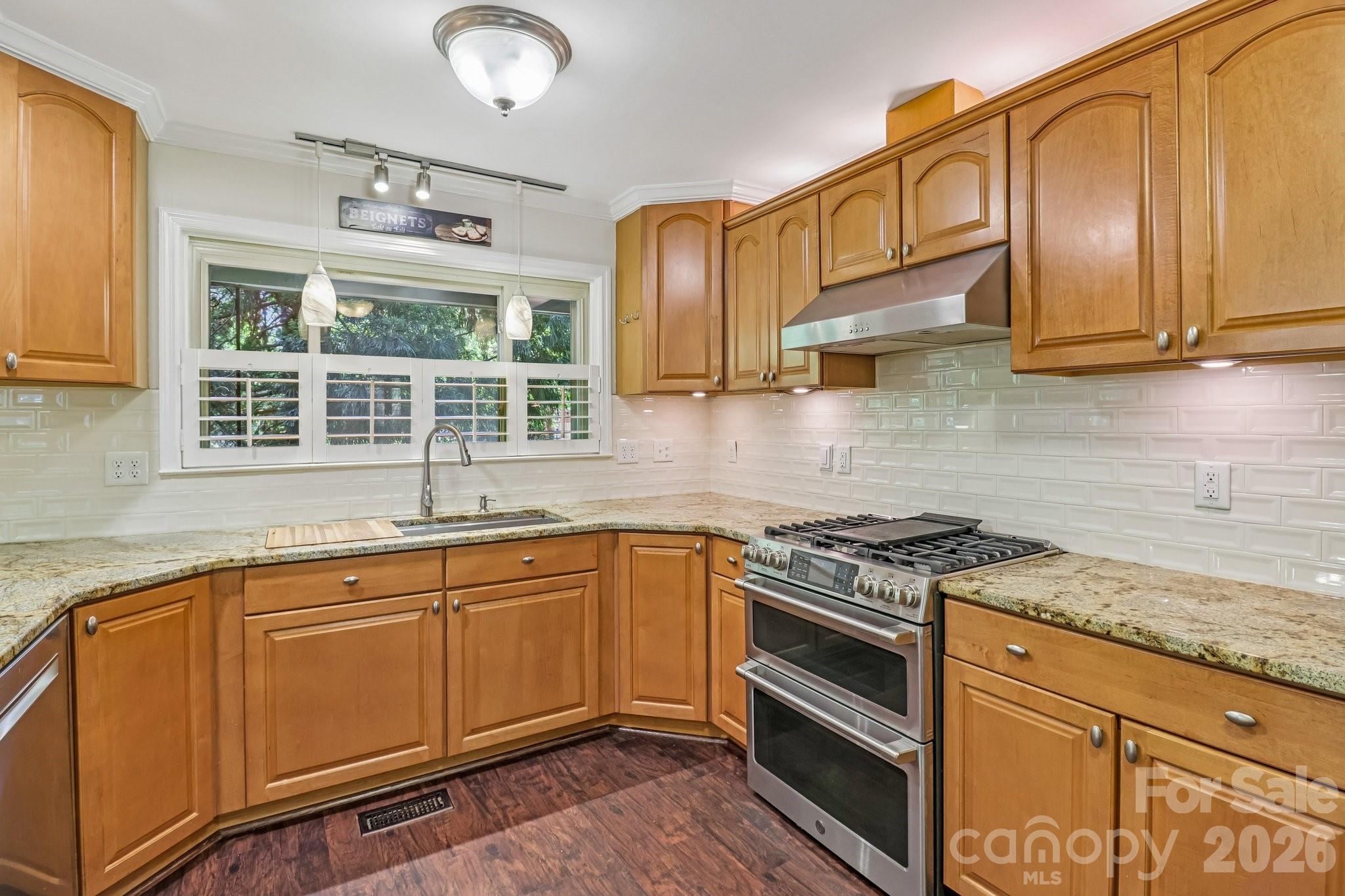 5351 Murrayhill Road Charlotte, NC 28210 - Photo 14 of 41 Gallery Image 14