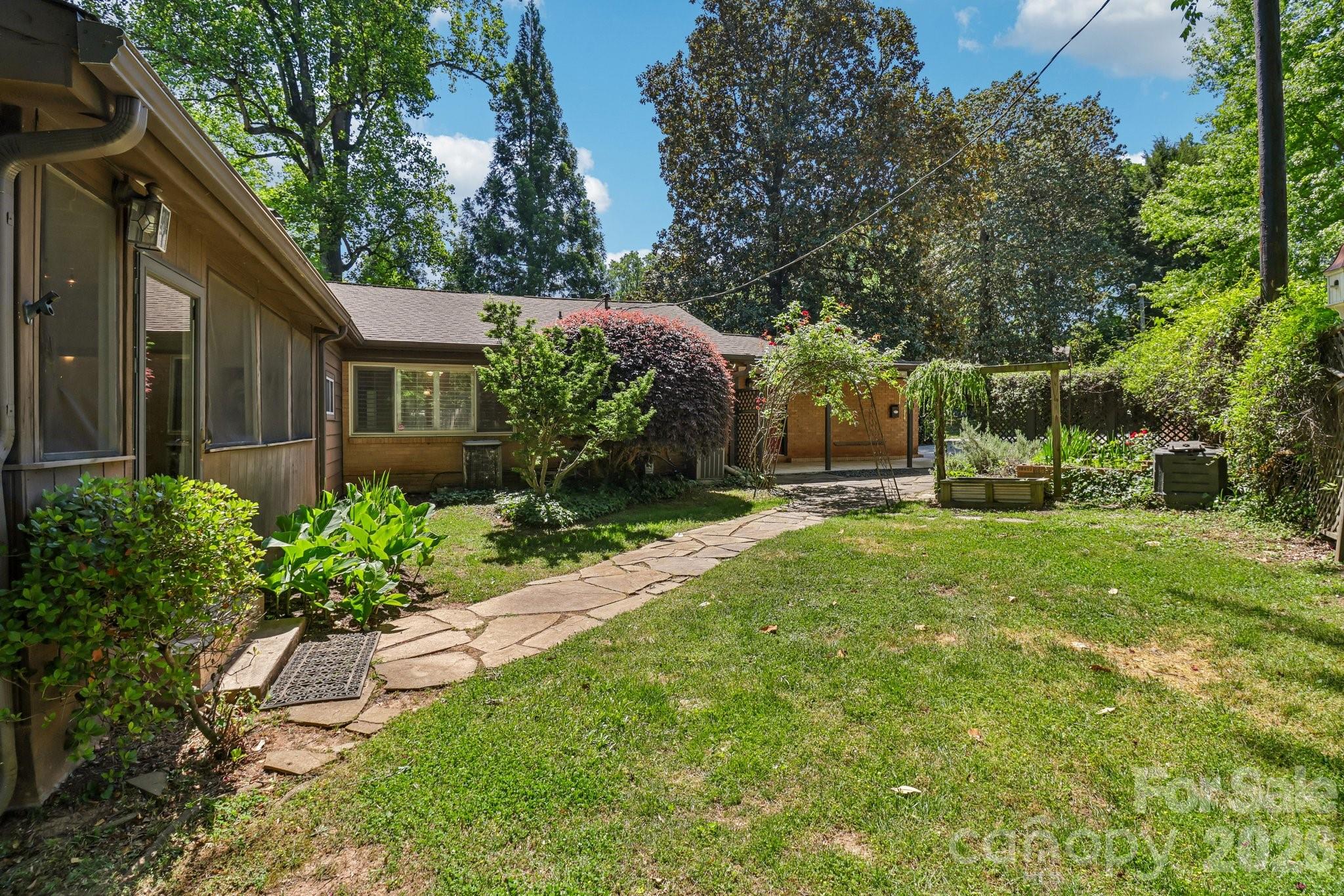 5351 Murrayhill Road Charlotte, NC 28210 - Photo 39 of 41 Gallery Image 39