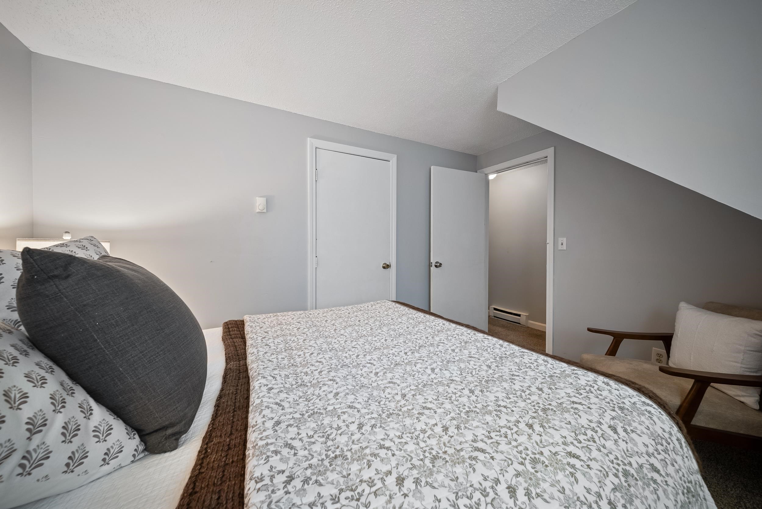 905 Mammoth Road, Unit 5 Manchester, NH 03104 - Photo 11 of 21