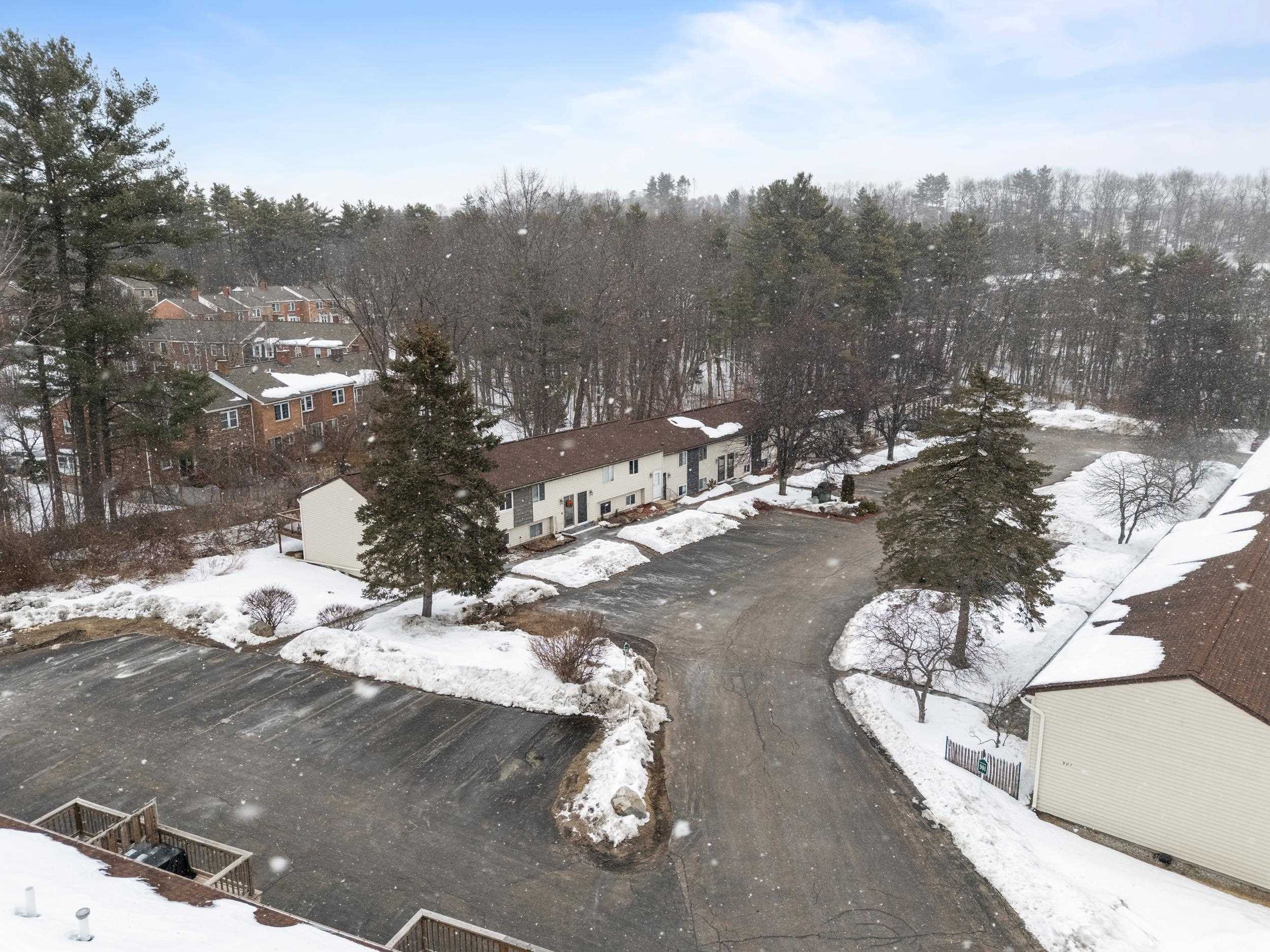 905 Mammoth Road, Unit 5 Manchester, NH 03104 - Photo 19 of 21