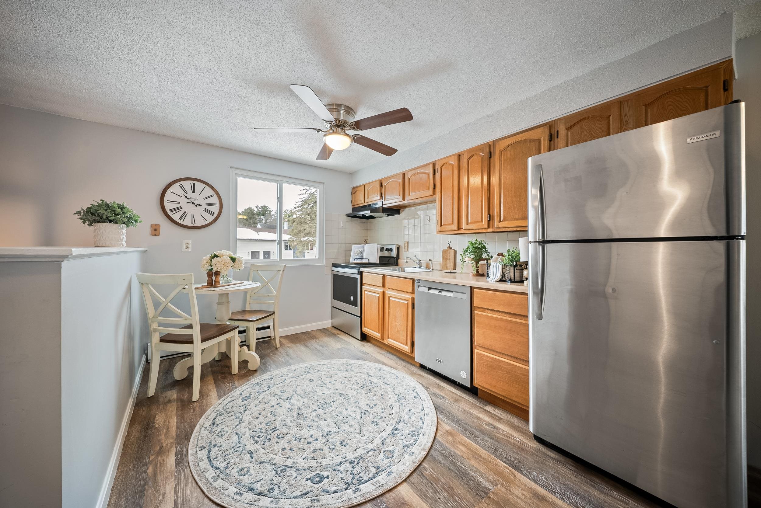 905 Mammoth Road, Unit 5 Manchester, NH 03104 - Photo 2 of 21