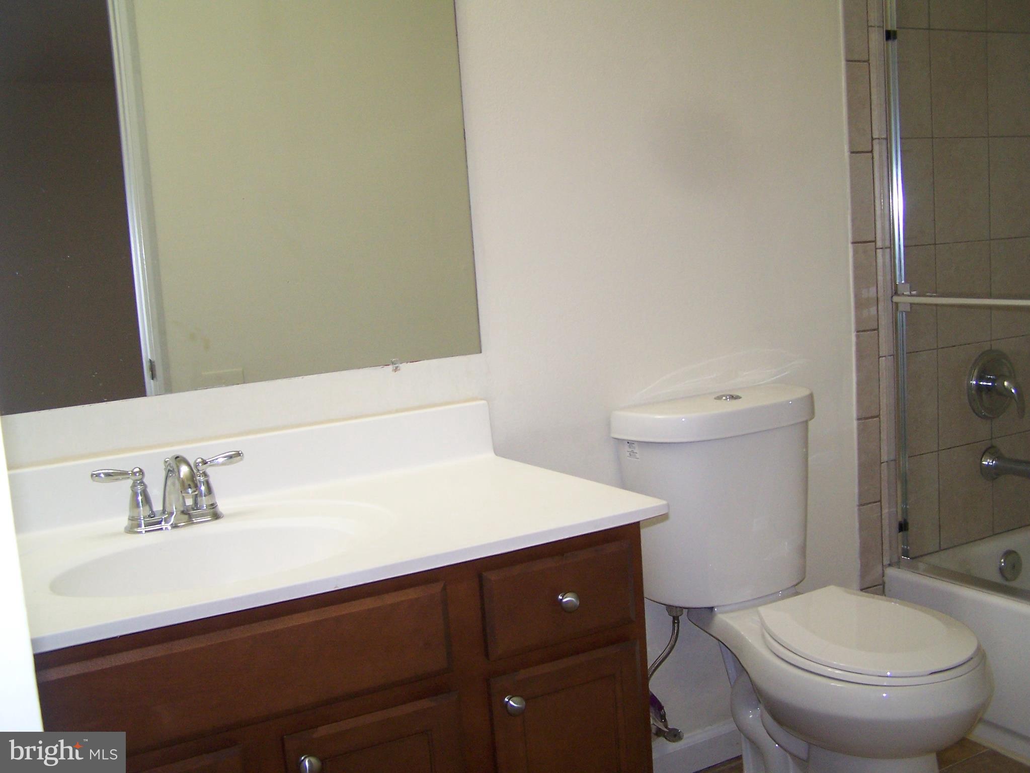 2850 Aquarius Avenue Silver Spring, MD 20906 - Photo 16 of 26 Master bath