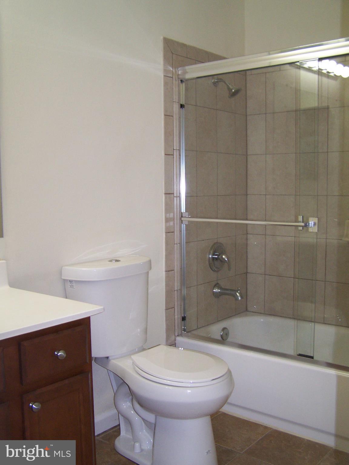 2850 Aquarius Avenue Silver Spring, MD 20906 - Photo 17 of 26 Master bath