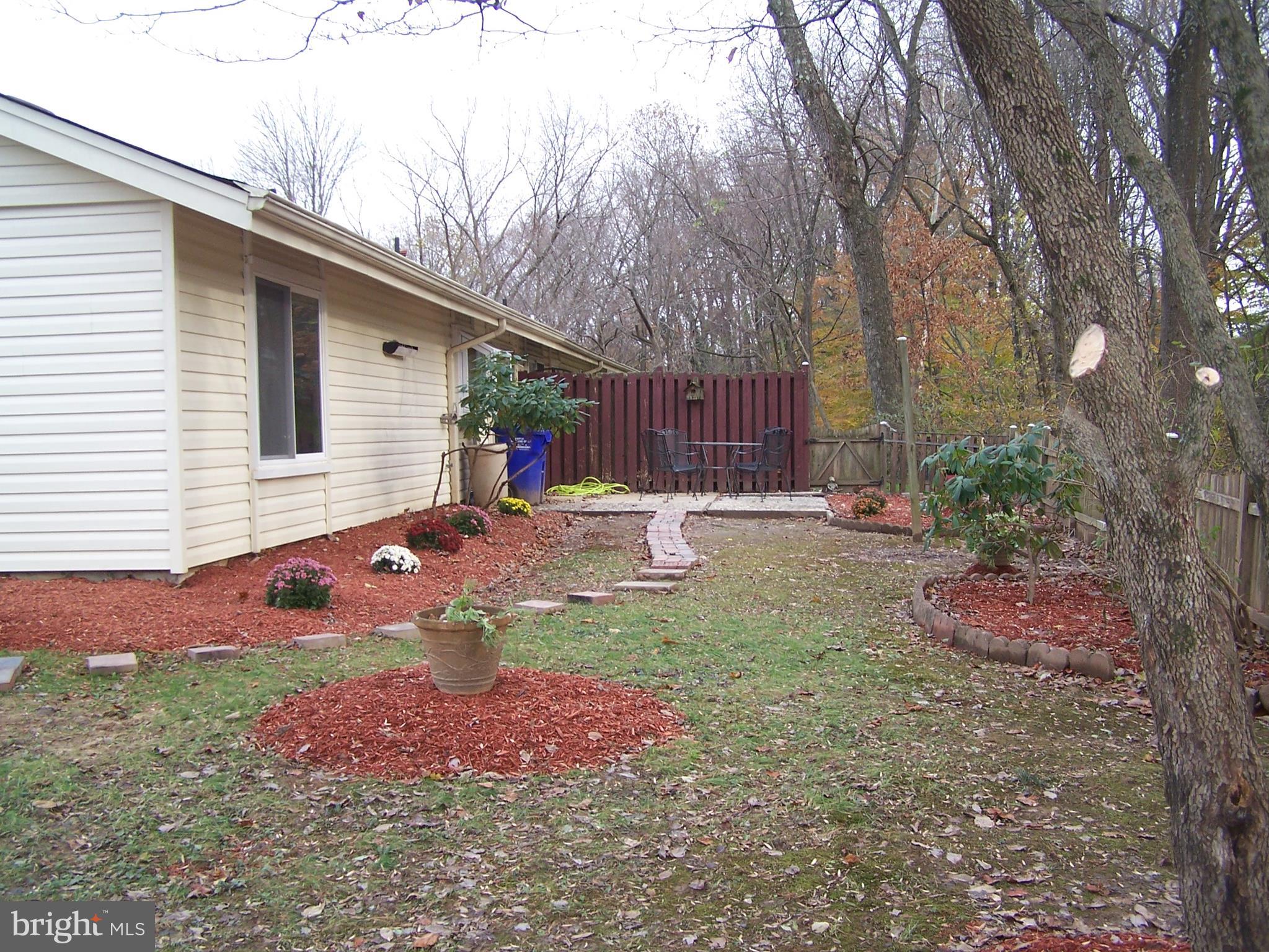 2850 Aquarius Avenue Silver Spring, MD 20906 - Photo 19 of 26 Private back yard