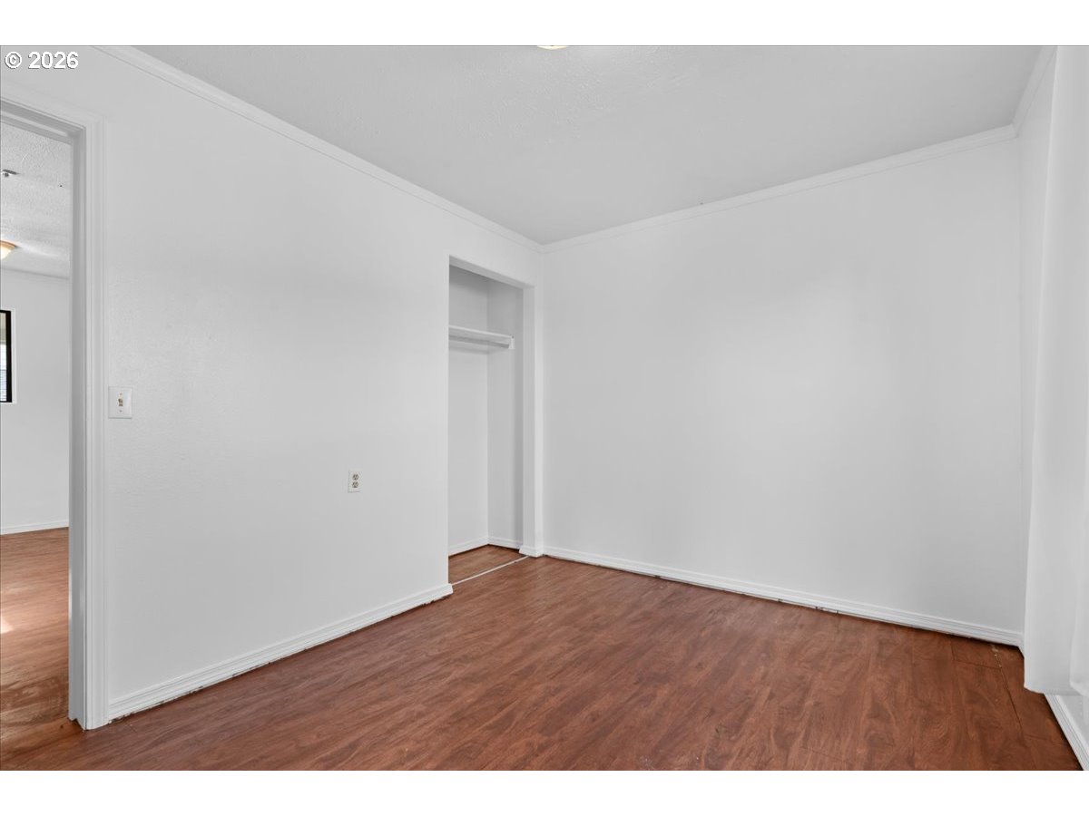 1070 Deer Island Road St. Helens, OR 97051 - Photo 18 of 34 a view of an empty room