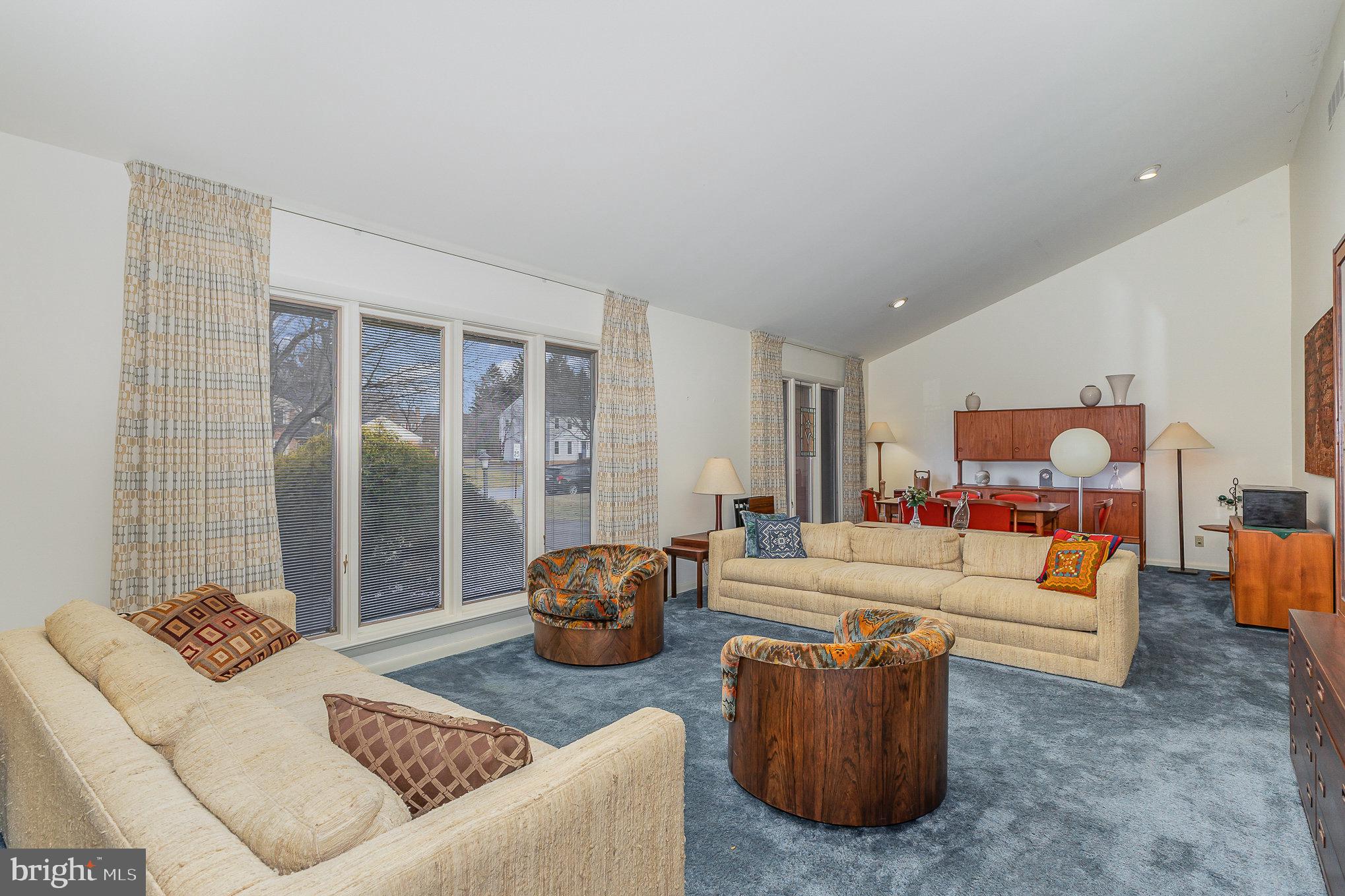 2445 Raleigh Drive Lancaster, PA 17601 - Photo 4 of 34 Gallery Image 4