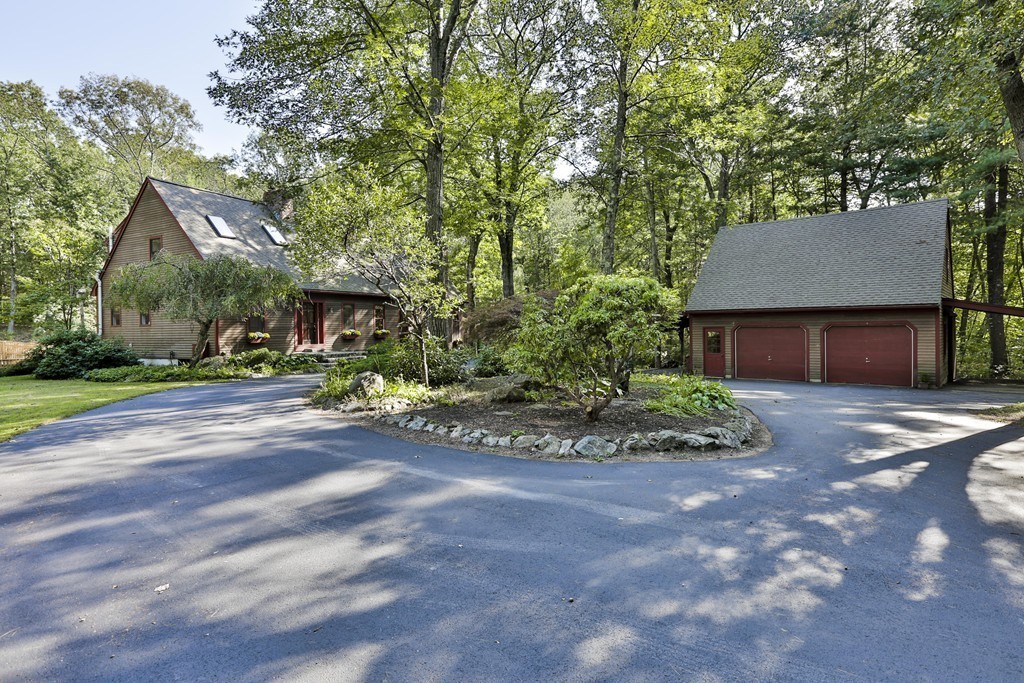 218 7 Star Road Groveland, MA 01834 - Photo 3 of 30 Gallery Image 3