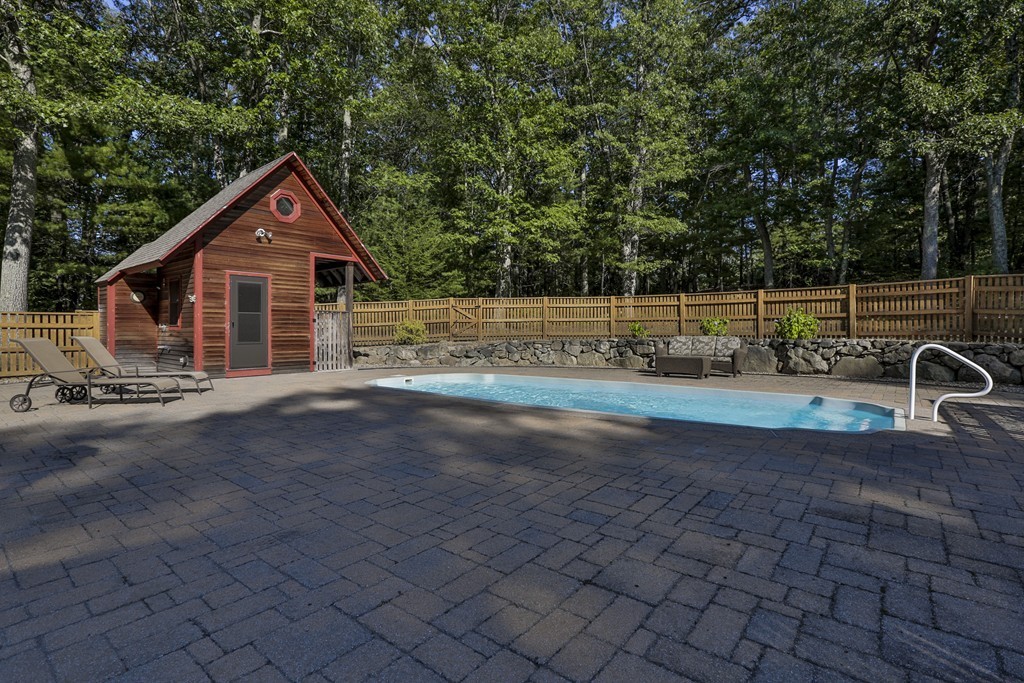 218 7 Star Road Groveland, MA 01834 - Photo 10 of 30 Gallery Image 10