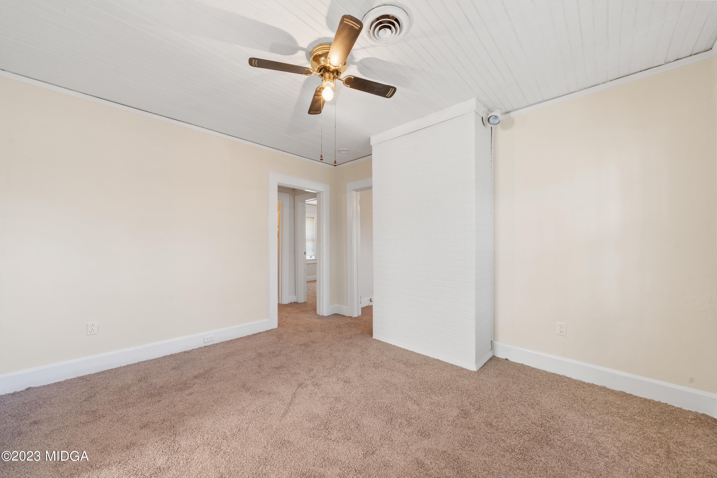 2546 Robinhood Road Macon, GA 31206 - Photo 9 of 22 2546 Robinhood Rd-04744