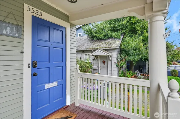 $4,500 | 5525 Woodlawn Avenue North, Seattle, WA 98103