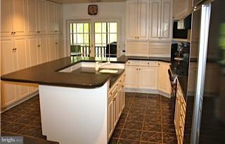 3544 36th Road North Arlington, VA 22207 - Photo 14 of 28 Kitchen