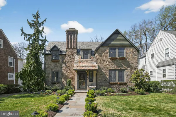 $674,900 | 113 Waverly Road, Wyncote, PA 19095