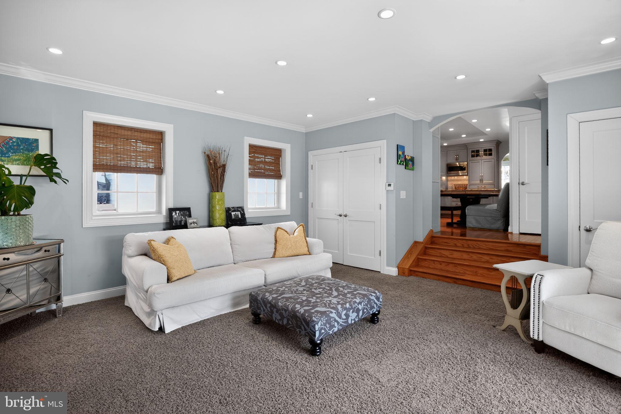 113 Waverly Road Wyncote, PA 19095 - Photo 13 of 38 Family Room with recessed lighting
