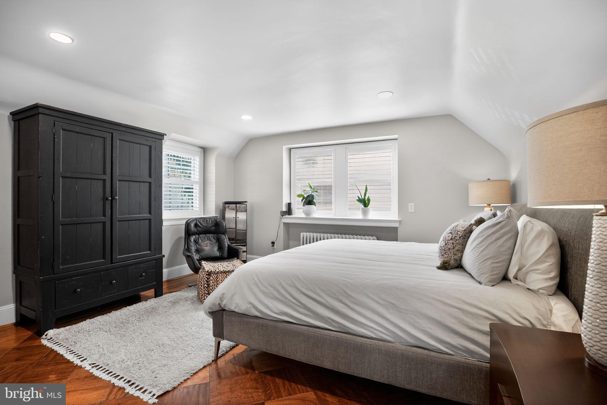 113 Waverly Road Wyncote, PA 19095 - Photo 17 of 38 Sunny Primary Bedroom