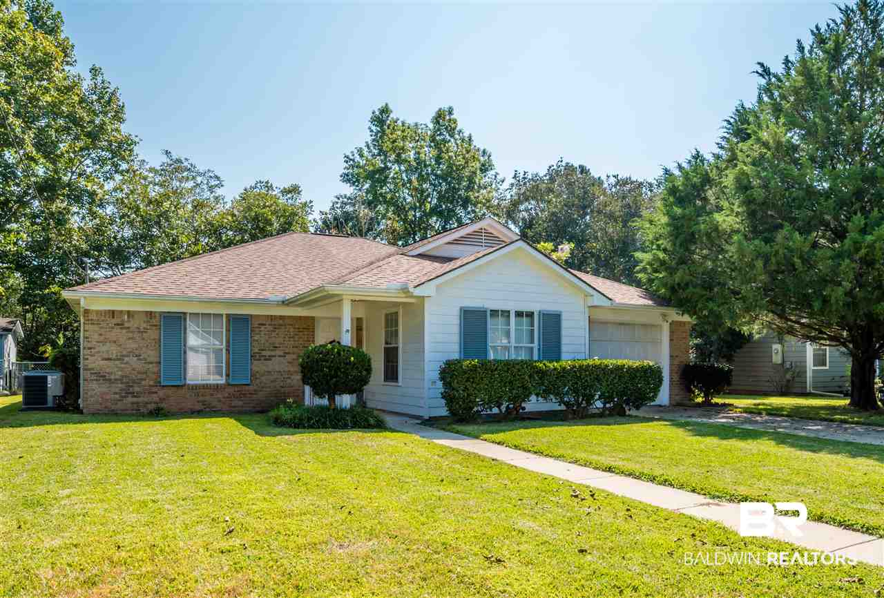 13 Hoffren Drive Fairhope, AL 36532 - Photo 2 of 23