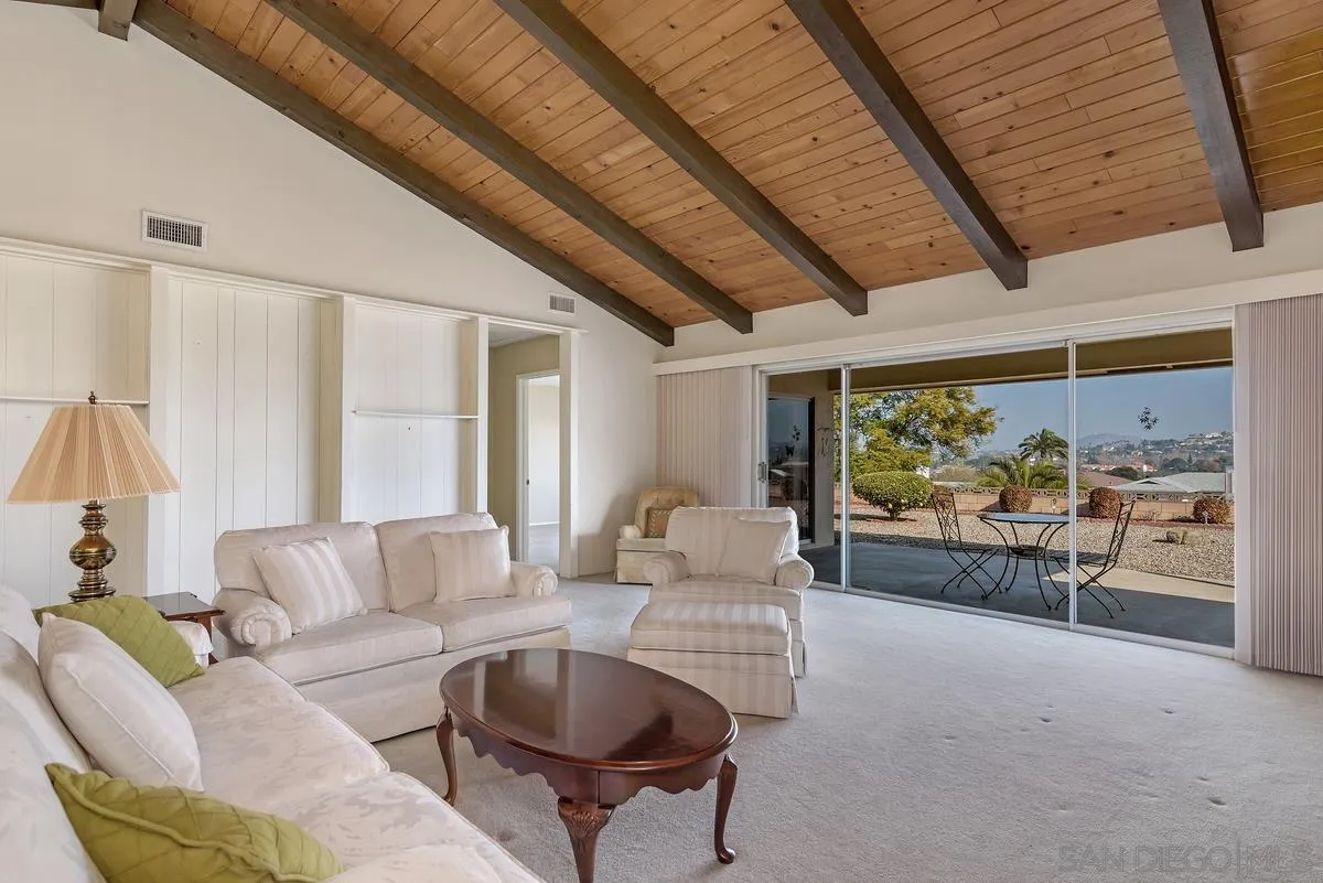12102 Callado Road San Diego, CA 92128 - Photo 3 of 25 Gallery Image 3