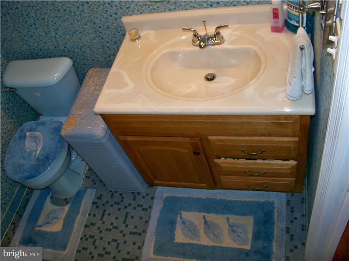 1863 Garth Road Philadelphia, PA 19116 - Photo 18 of 23 Master Bathroom