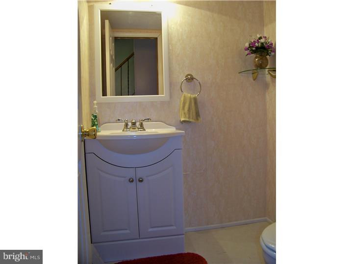 1863 Garth Road Philadelphia, PA 19116 - Photo 9 of 23 Half Bath