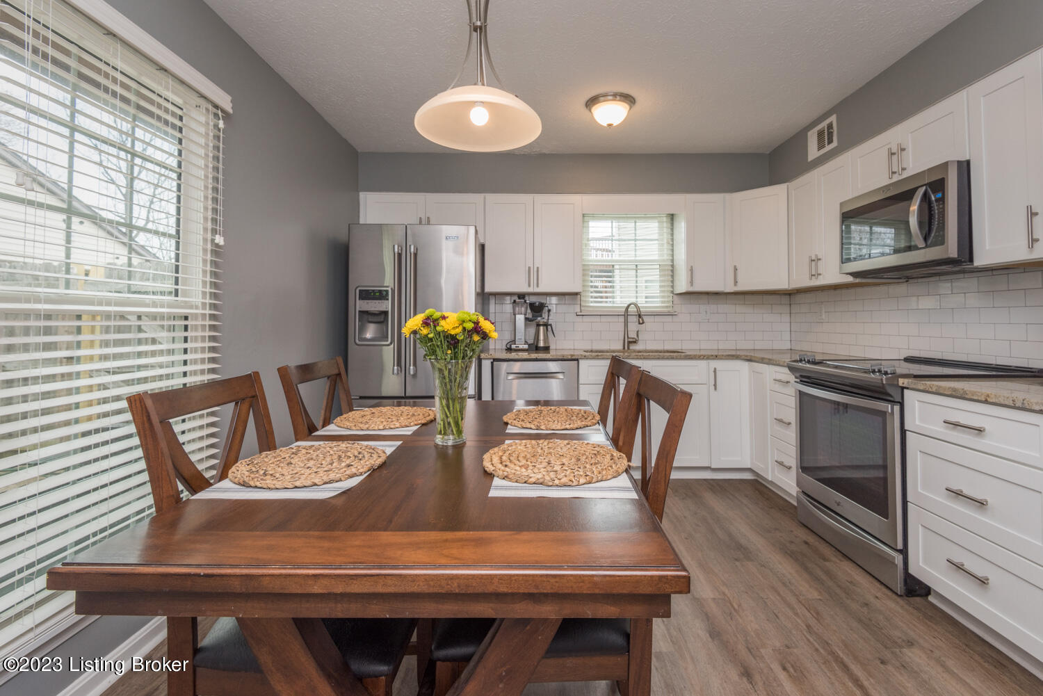 6001 Hickory Tree Road Louisville, KY 40291 - Photo 6 of 27 011