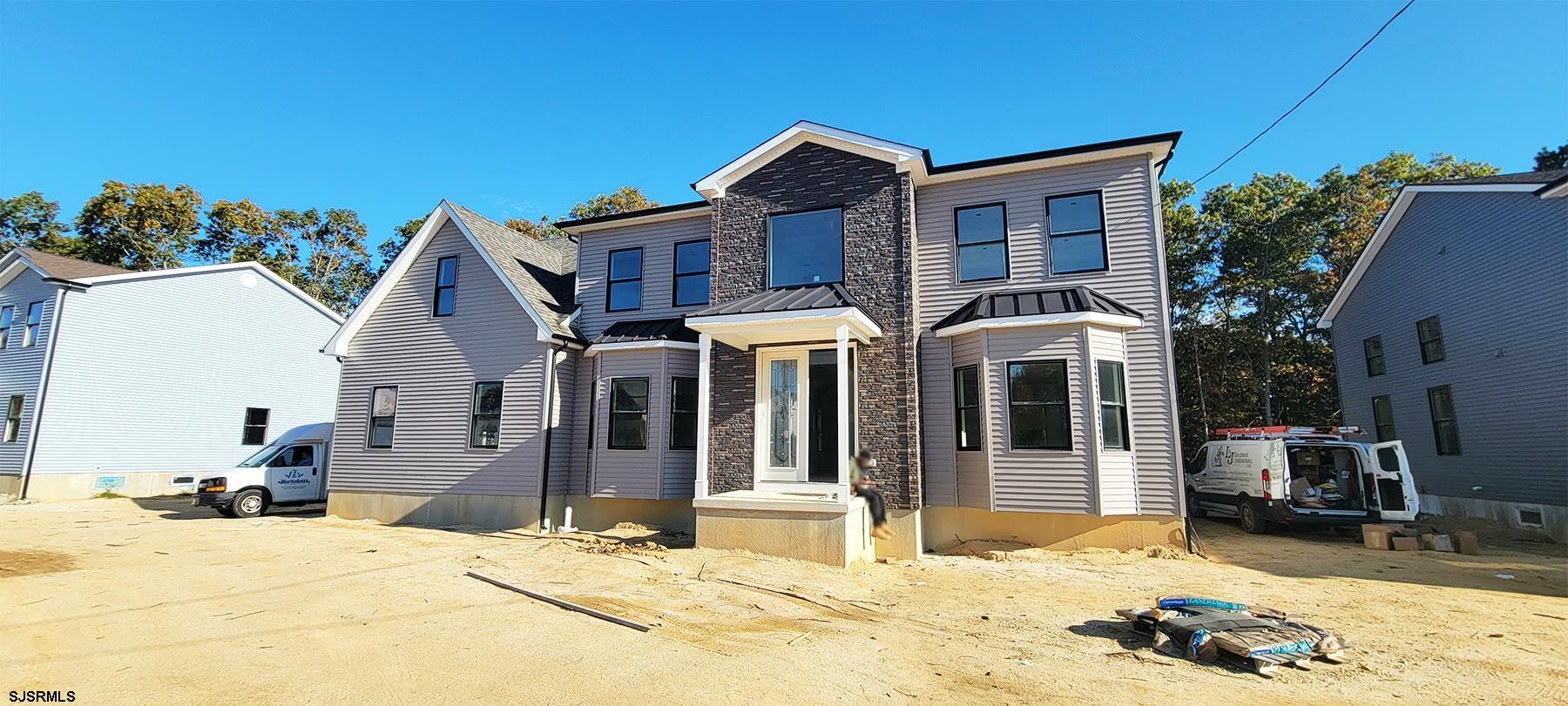 116-6215 Delaware Ave  