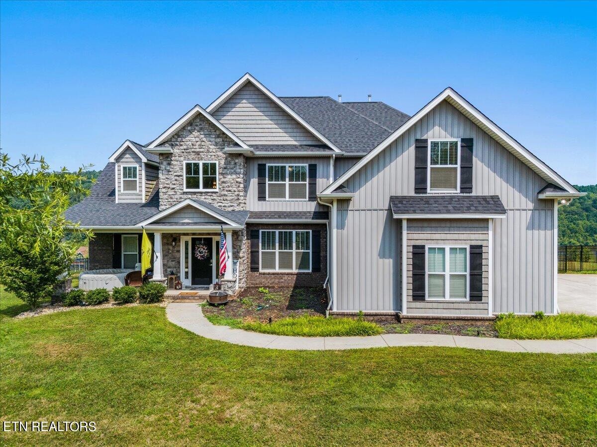 102 Pineberry West Road Oak Ridge, TN 37830 - Photo 1 of 60