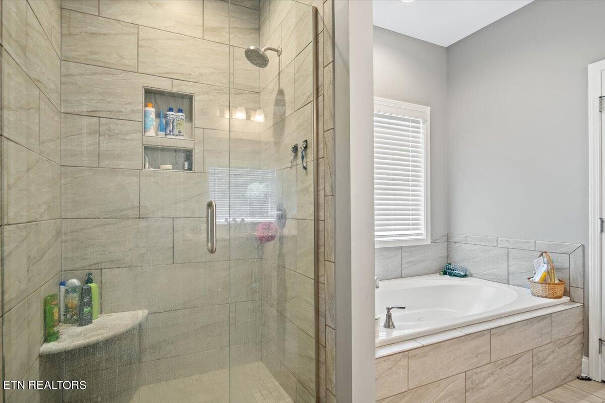 102 Pineberry West Road Oak Ridge, TN 37830 - Photo 23 of 60