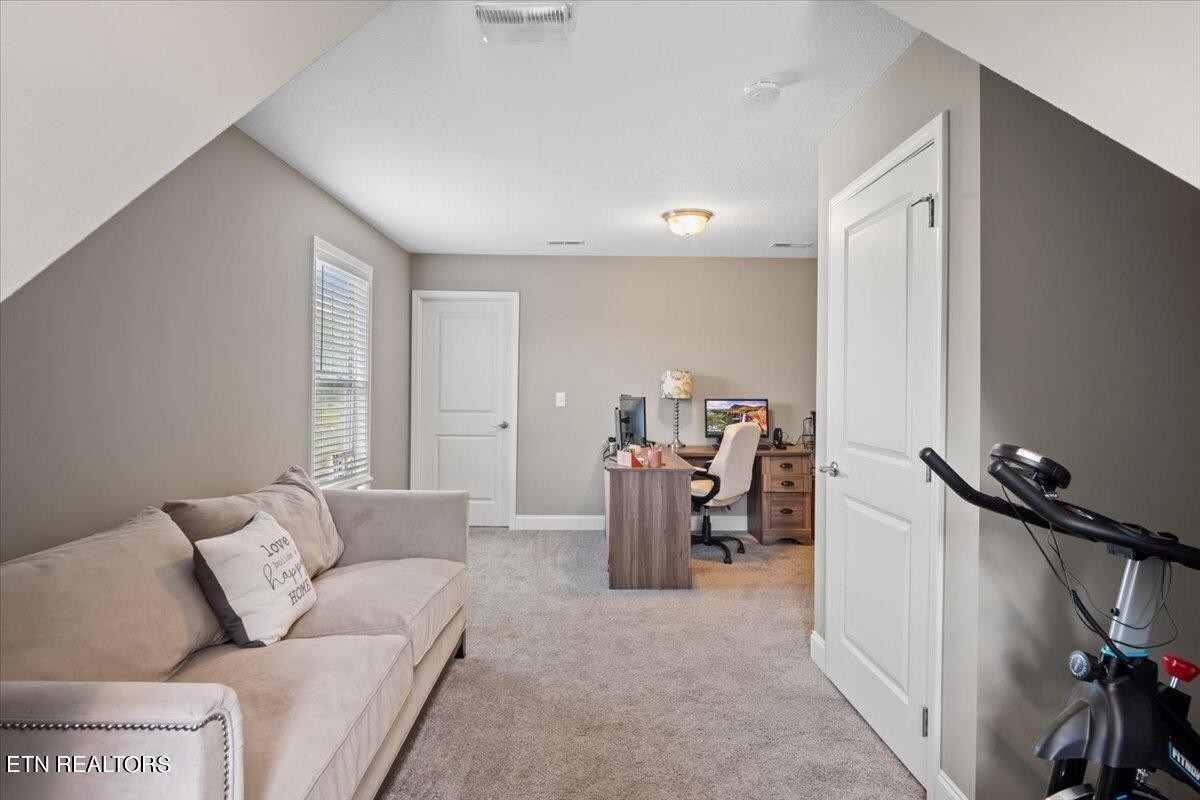 102 Pineberry West Road Oak Ridge, TN 37830 - Photo 36 of 60